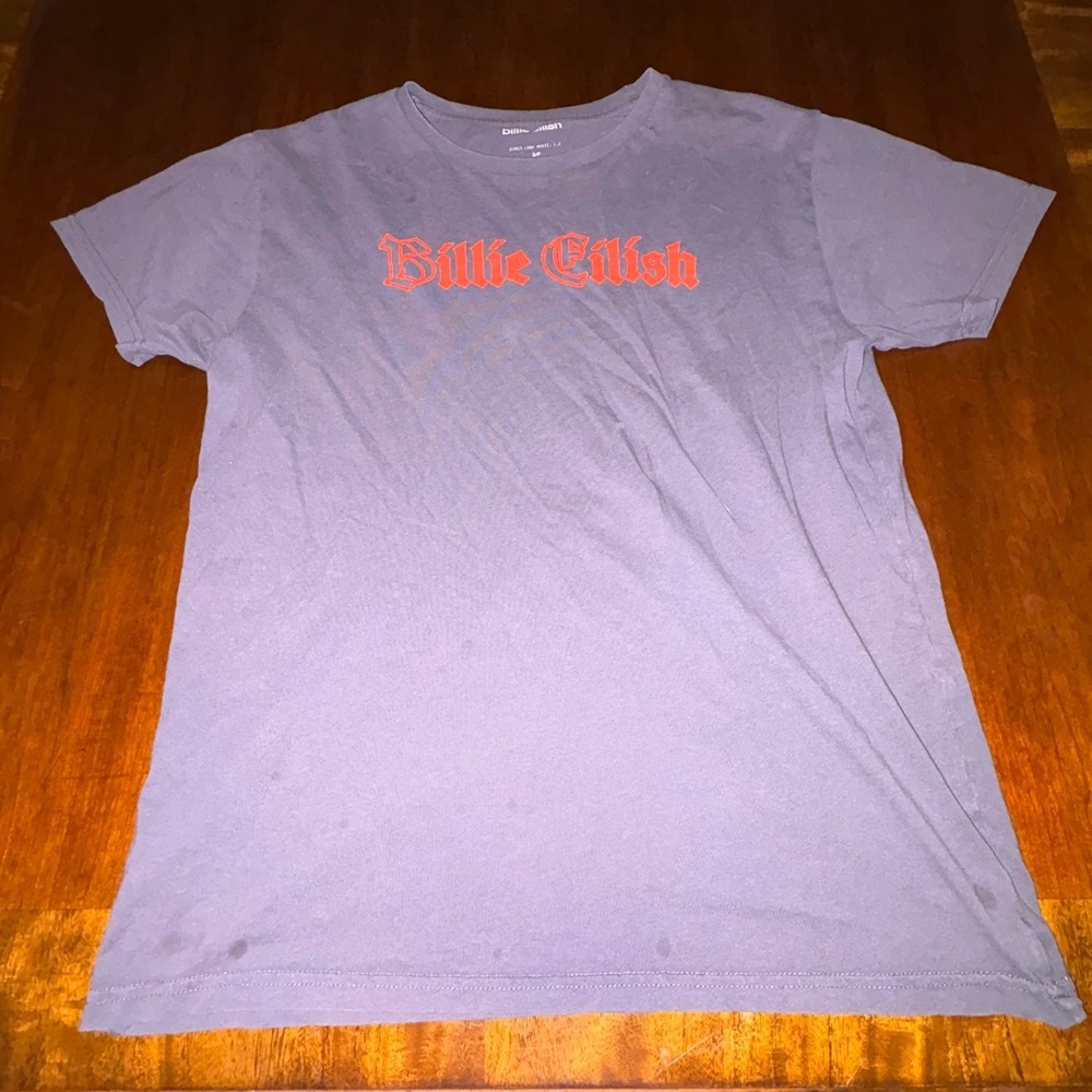 Billie Eilish Gothic Logo Graphic Tee‎ Gray Red Print Shirt Small